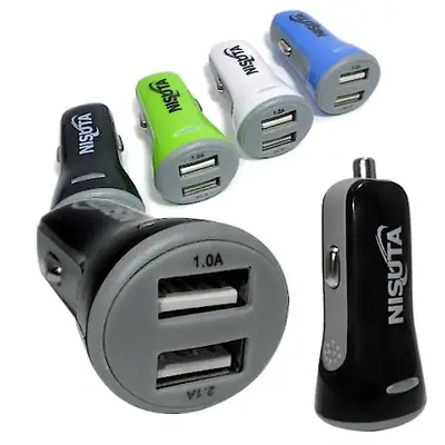 Vista lateral de Cargador Para Auto 12/24V Usb 5V 2,1A 2 Salid Blanco