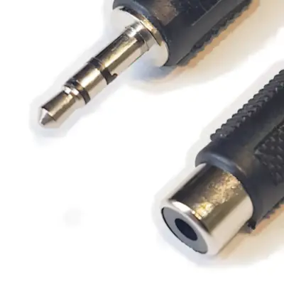 Detalles accesorios de Adaptador Miniplug 3,5 Estereo Macho A Rca Hembra